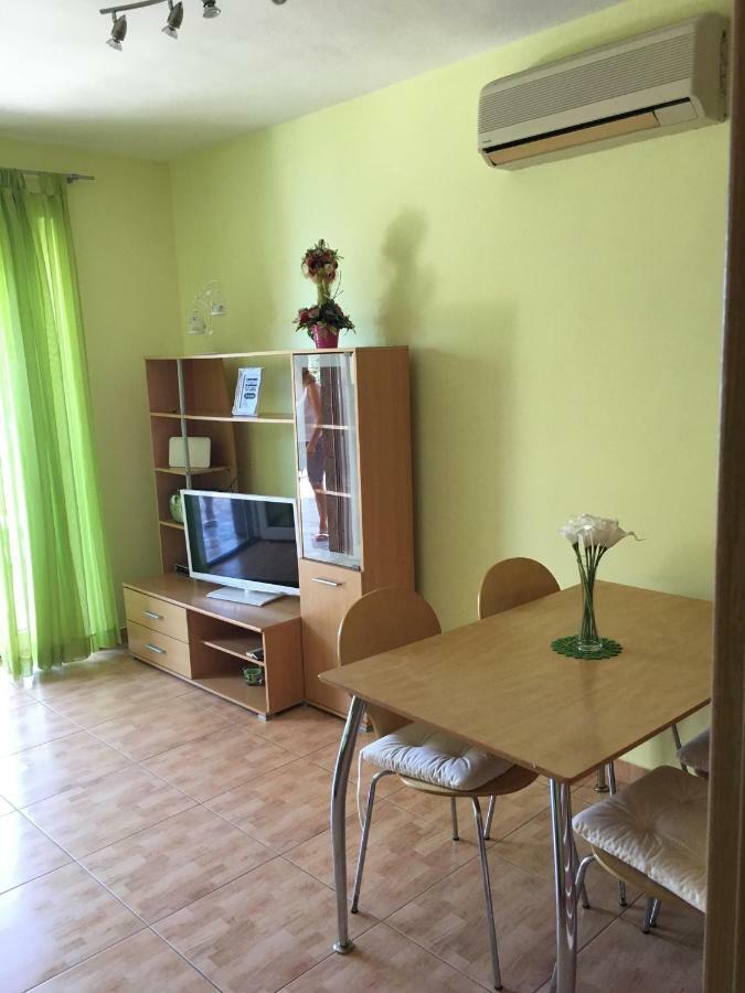 Апартаменты Apartman Tatjana Подгора Экстерьер фото